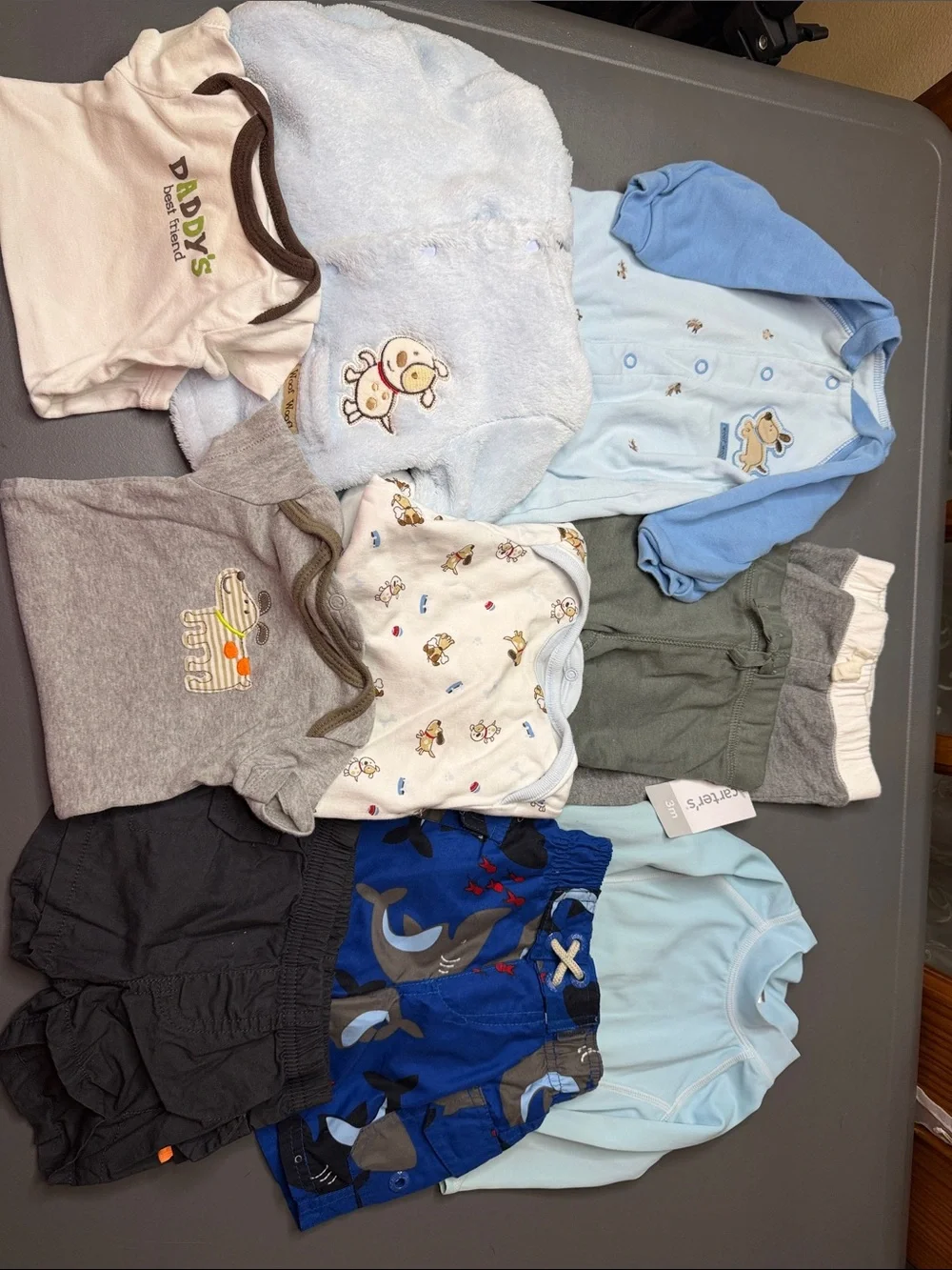 Infant bundle. Size: 0-3months.